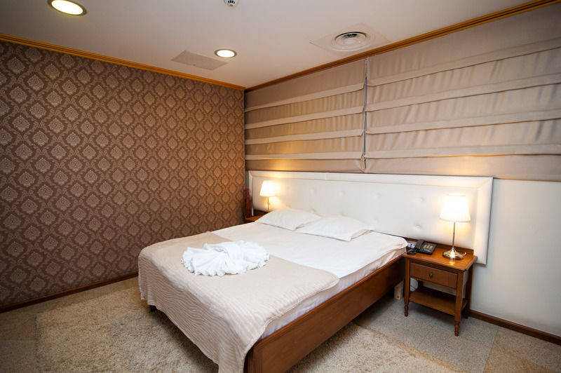Hotel Dbh Bukurešť Exteriér fotografie