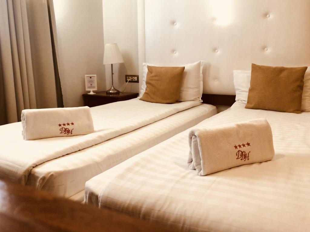 Hotel Dbh Bukurešť Exteriér fotografie