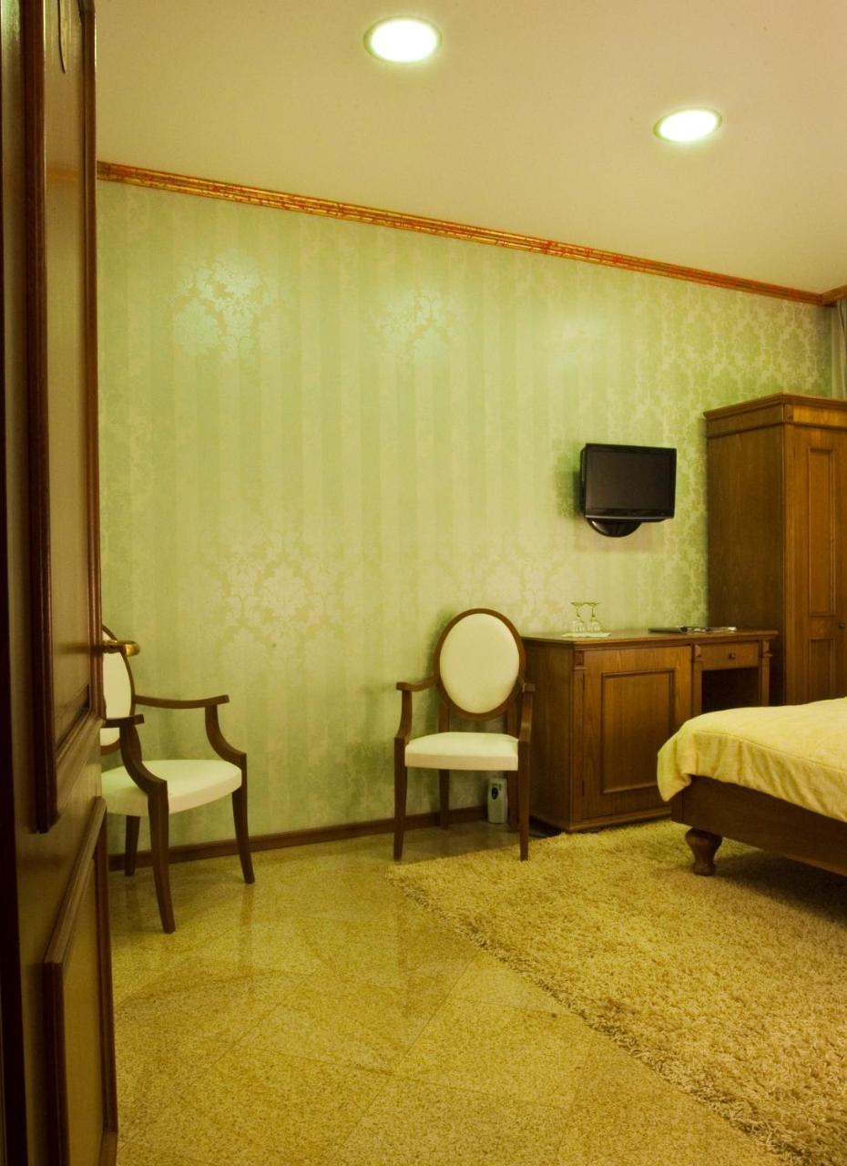 Hotel Dbh Bukurešť Pokoj fotografie